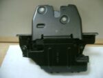LAND ROVER REAR UPPER DOOR TAIL GATE LATCH RANGE 03-12 CWC500140 USED