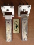 LAND ROVER BACK DOOR HINGES SET DISCOVERY 1 2 I II BHB700032 USED