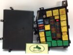 LAND ROVER FUSEBOX RELAY FUSE BOX OEM RANGE P38 99-02 YQE103410 USED