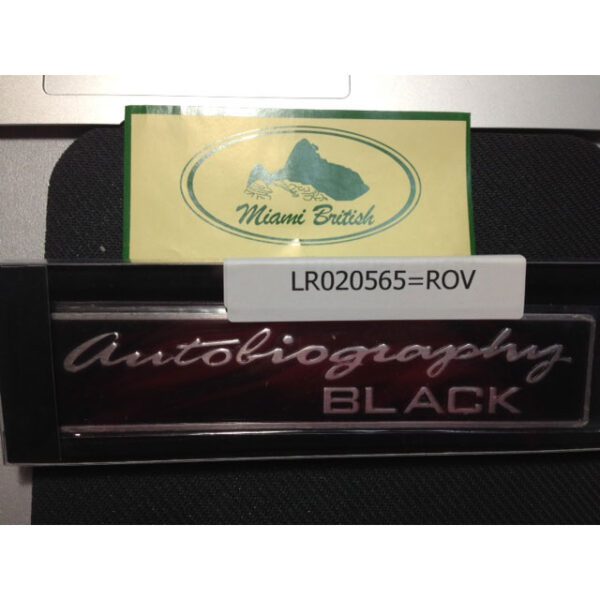 LR020565 LAND ROVER EMBLEM PLATE BADGE AUTOBIOGRAPHY BLACK